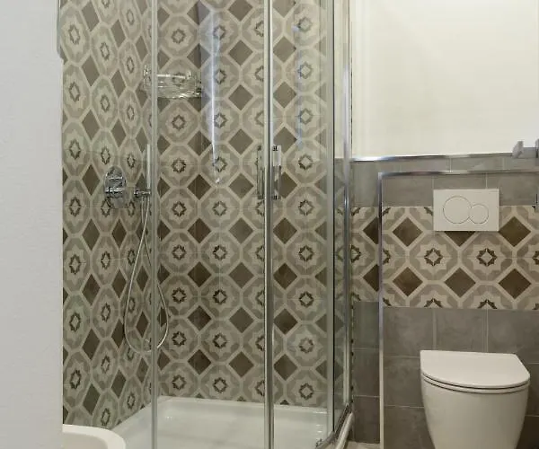 Pavian Λεβάντο