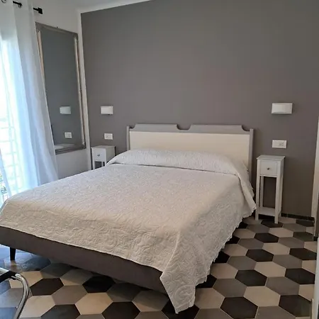 Pavian Guest house Levanto